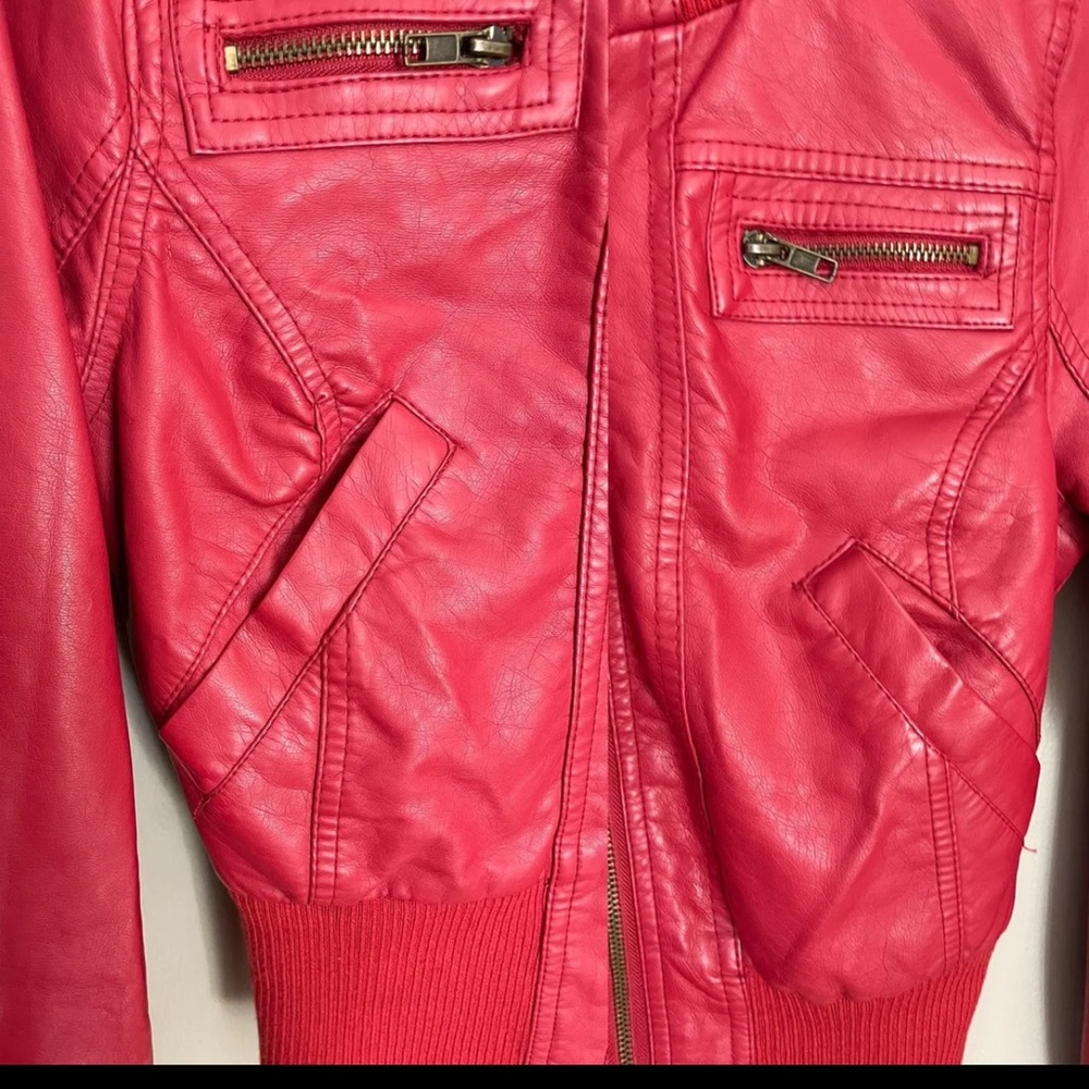 Leather jacket - Picture 7 of 11